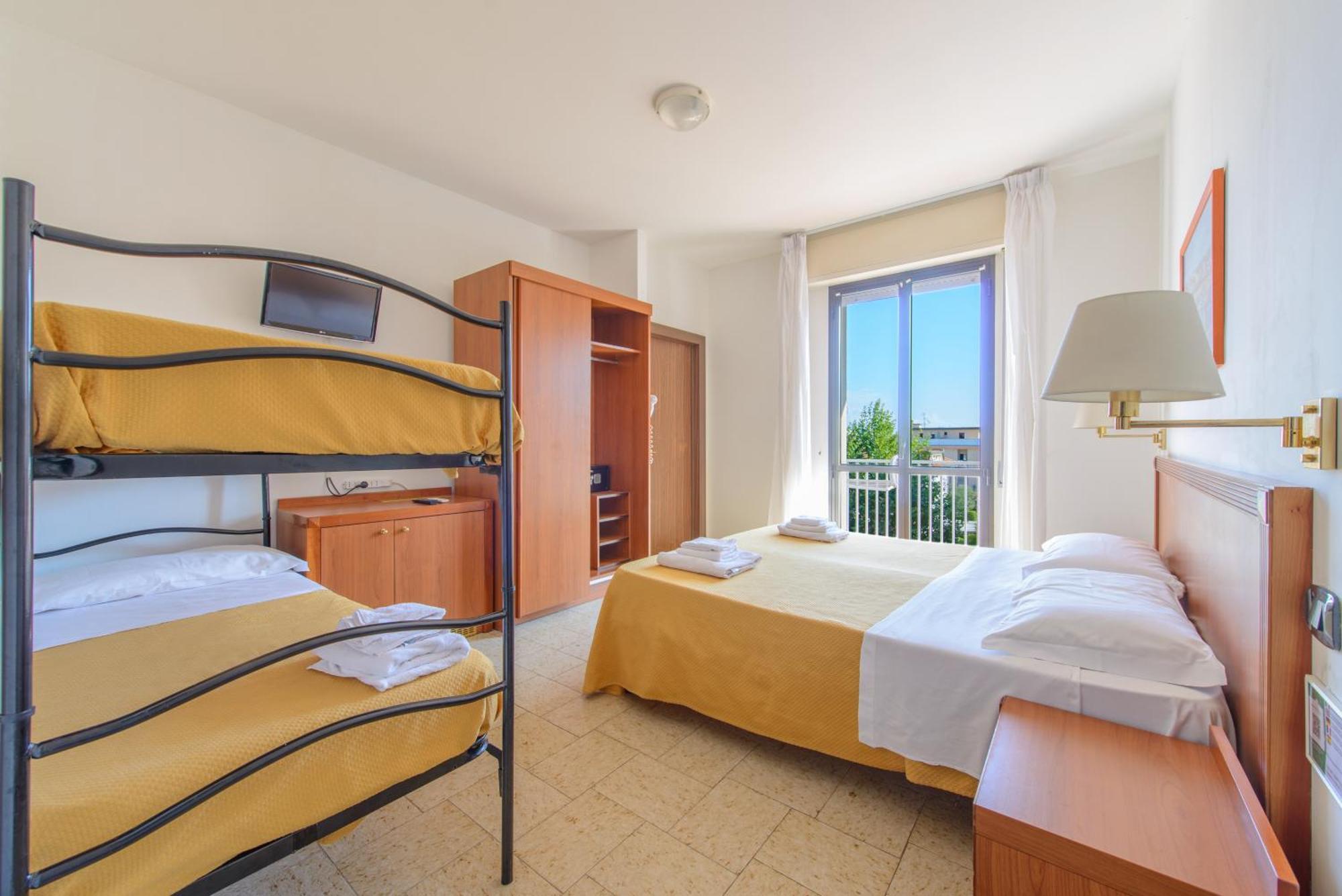 Hotel Avana Mare Rimini Exterior photo